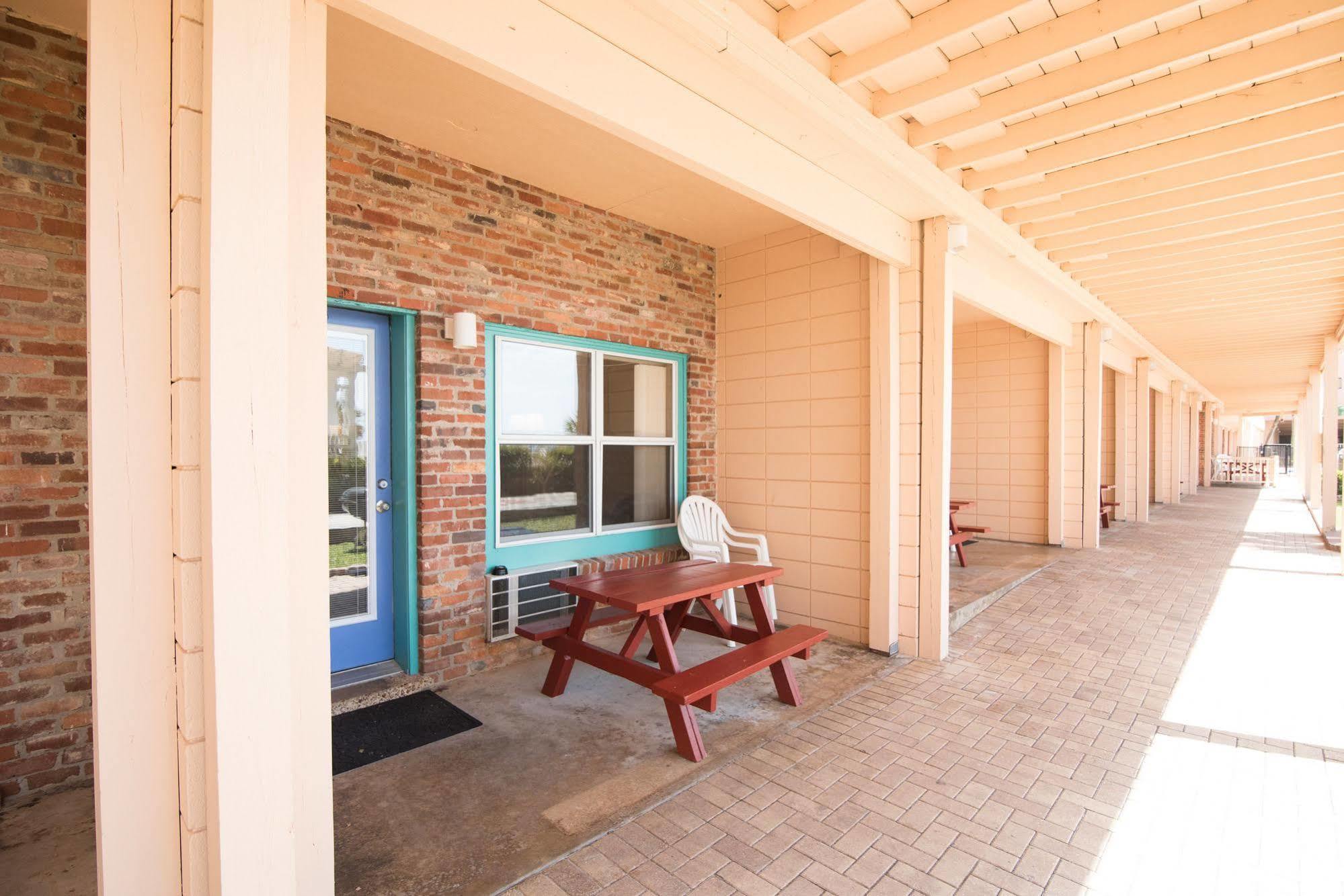 The Driftwood Lodge Panama City Beach Exterior photo